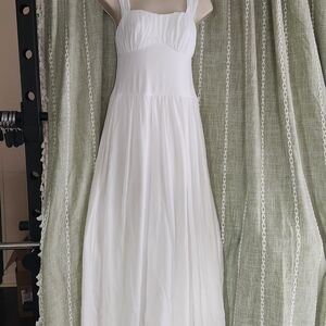 Chic White Maxi Dress